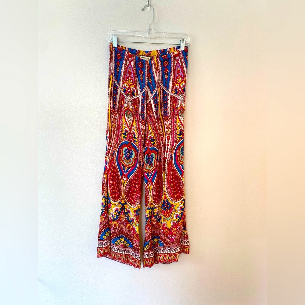 Billabong size S flowy pants